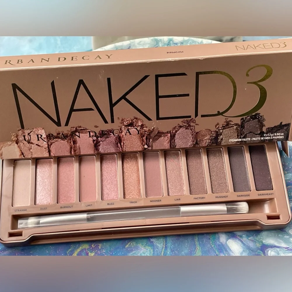 Urban Decay NAKED3 Soft Pink Eyeshadow Palette(Retail$59) - Picture 1 of 12